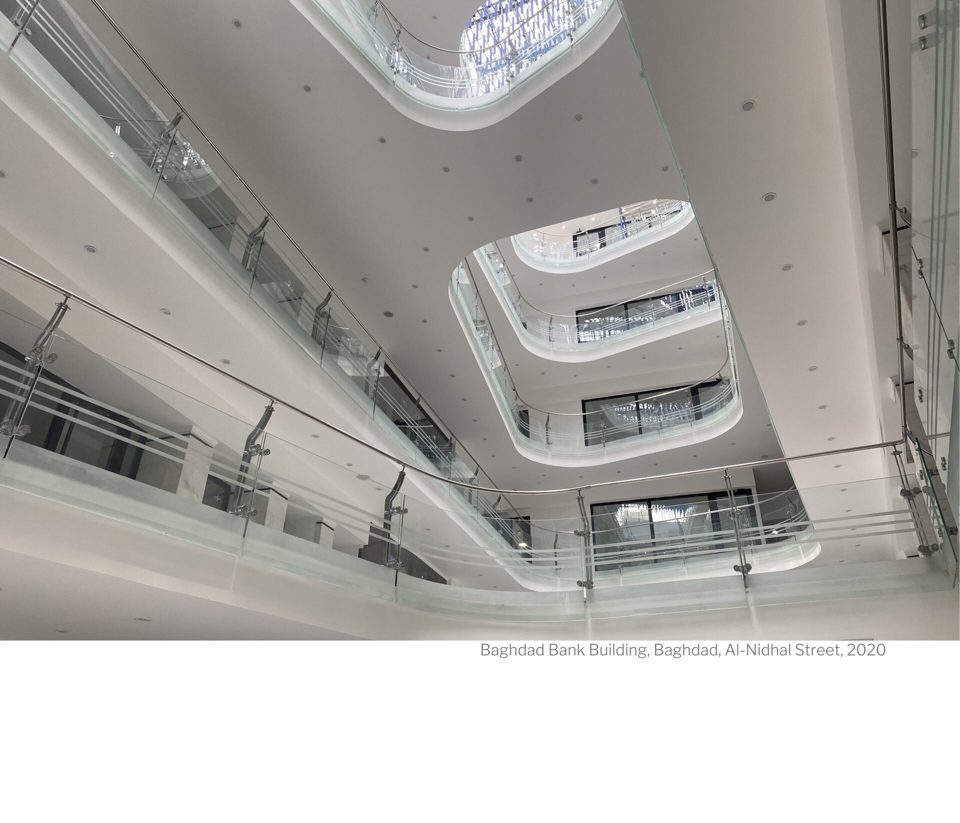 BAGHDAD BANK BUILDING_ BAGHDAD — photo 9